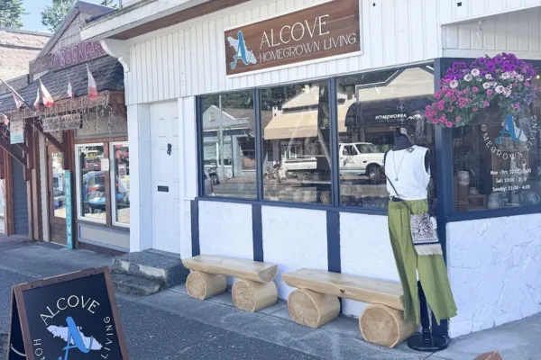 Alcove Homegrown Living