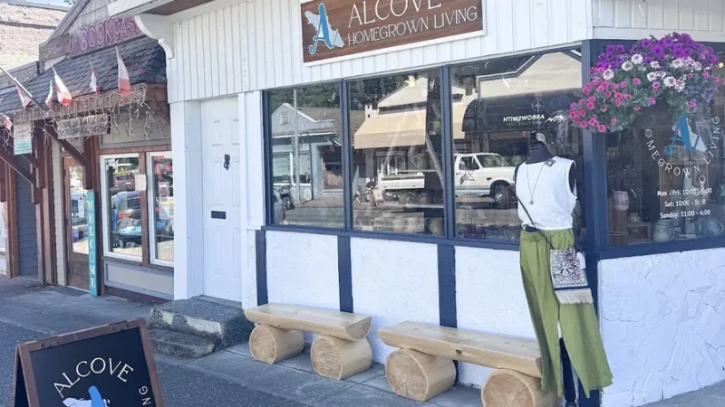 Alcove Homegrown Living