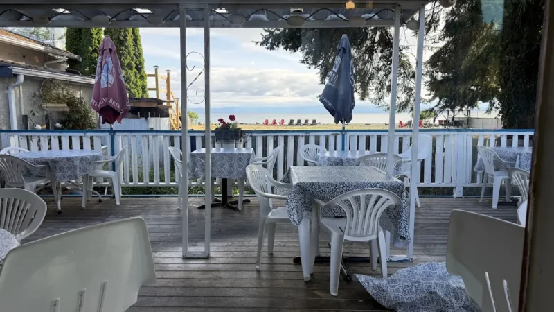 Sandbar Cafe & Art Gallery